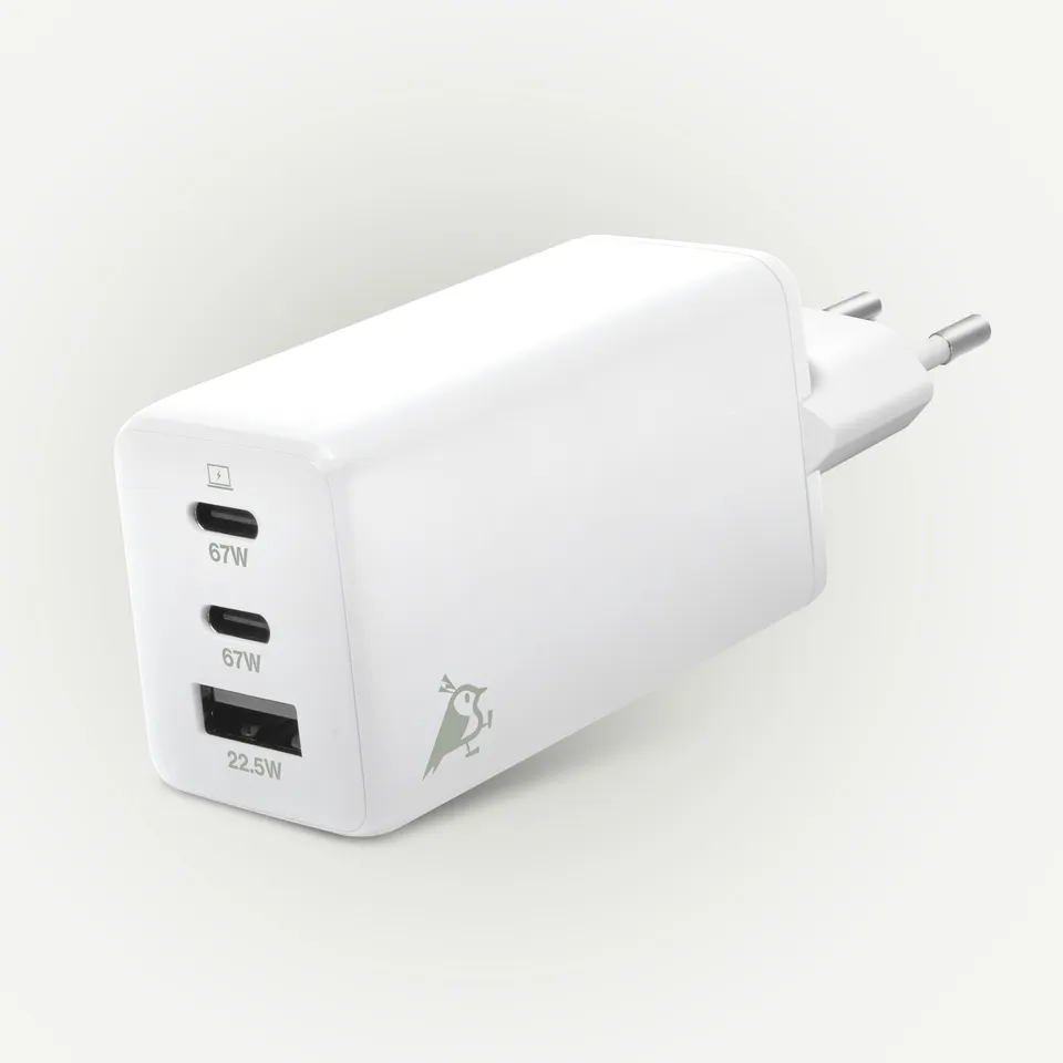aqiila-chargebird-w3-gan-ladeger-t-65w-3-port image 1